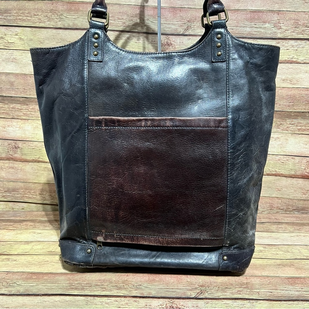 Solo Brown Leather Laptop Bucket Bag Gem